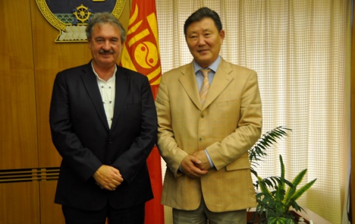 Шадар сайд Д.Тэрбишдагва Жан Асселборныг хүлээн авч уулзлаа