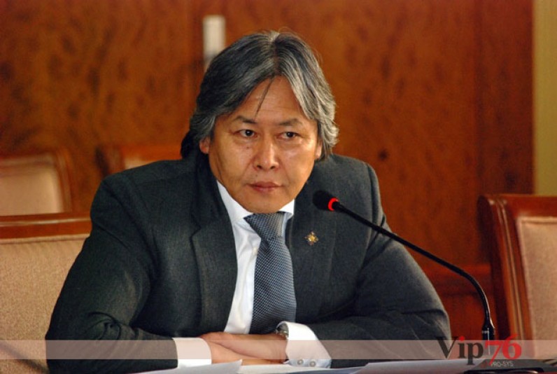 Зээлээр шатахуун авна