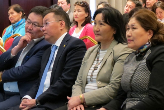 608 мянган төгрөгийн дундаж цалинг 25-30 насныхан авч байна