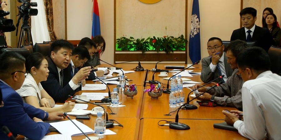 Нийслэлийн Засаг дарга иргэдийг хүлээн авч уулзлаа