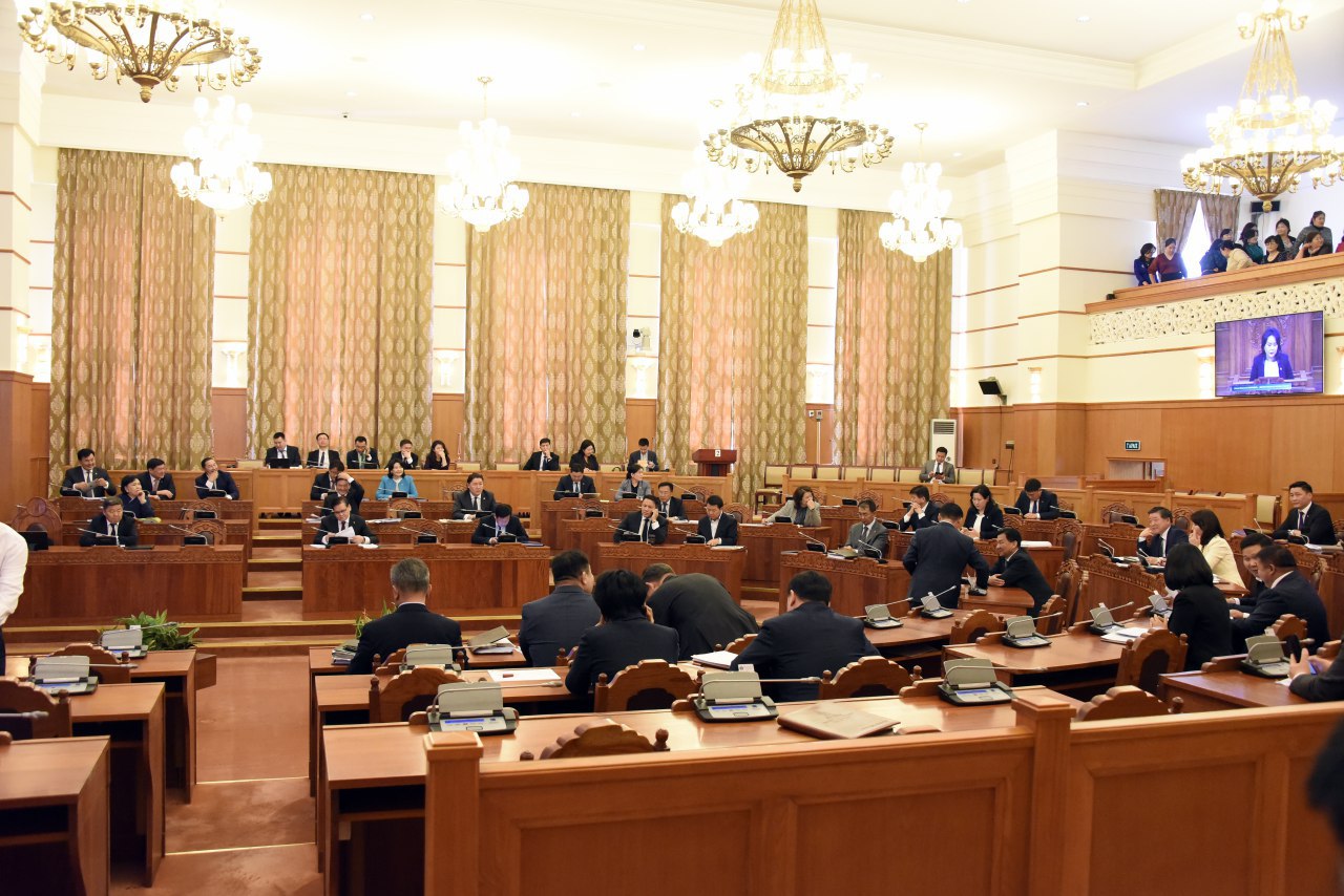 Эрүүгийн хуулийг дагаж мөрдөх журмын тухай хуулийн нэмэлт өөрчлөлтийг хэлэлцэж байна