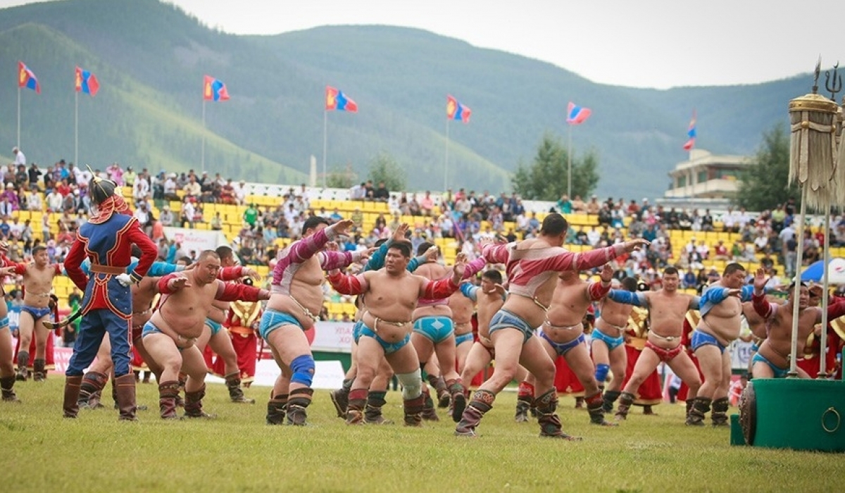 Н.Энхболд: Үндэсний наадамд барилдаж байгаа бөхчүүд допингоос ангид байх ёстой