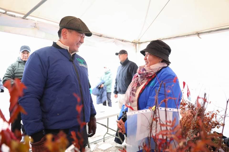 "www.modlog.mn" цахим биржээр дамжуулан тарьц, суулгацаа зарах, худалдан авах боломжтой боллоо