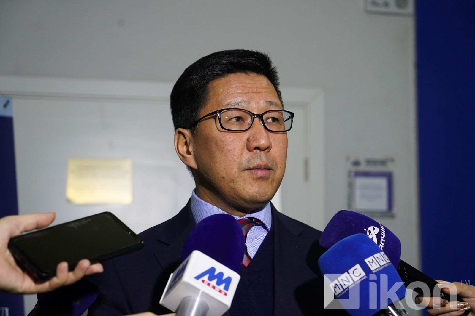 С.Мөнхбат: Улсын хэмжээнд судалгаанд оролцогсдын 80% нь аль нэг улс төрийн намд итгэхгүй байна