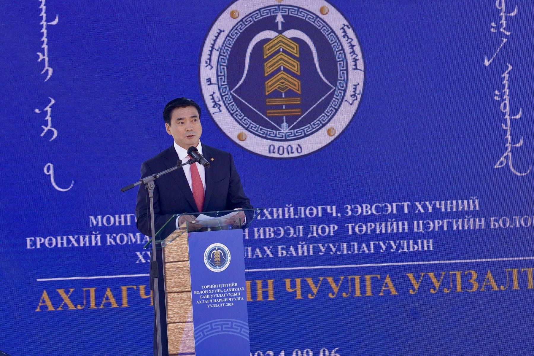 Ахлагч бүрэлдэхүүний цалин, хөлсний доод хэмжээг шинэчилж, цалингийн шатлалыг хоёр зэрэглэлээр нэмэгдүүлэв