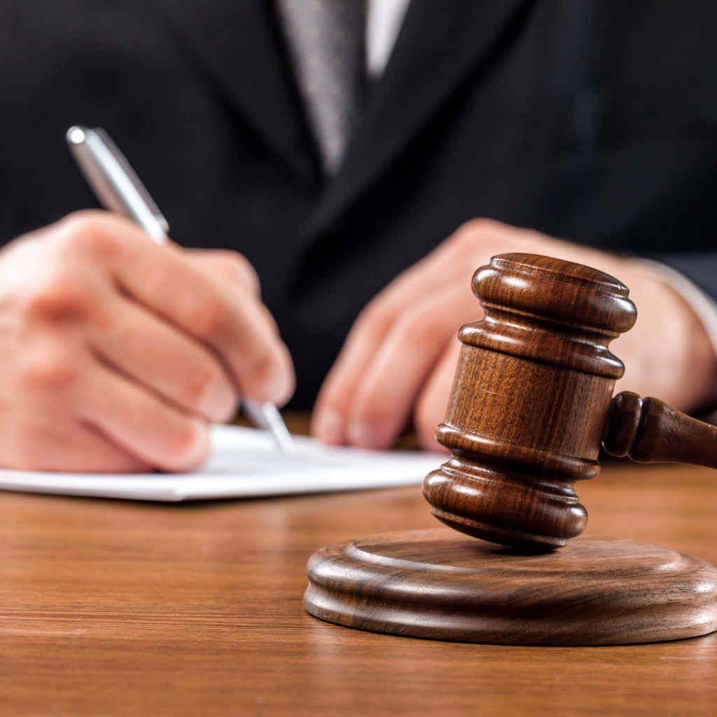 Гаалийн албан татвараас чөлөөлөх тухай хуулийн төслийг хэлэлцлээ