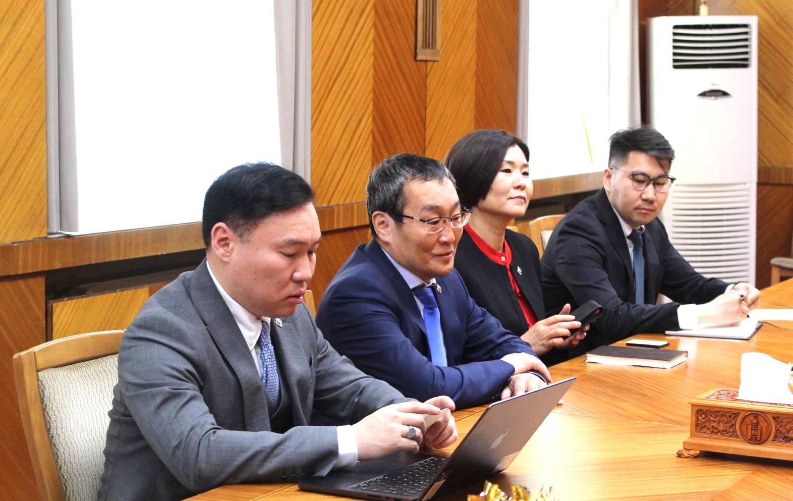 Венецийн комиссын төлөөлөгчидтэй уулзаж, санал солилцлоо